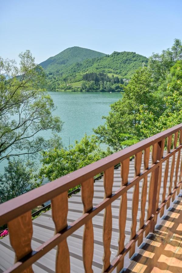 Forest Dream Lake House Jajce Eksteriør billede