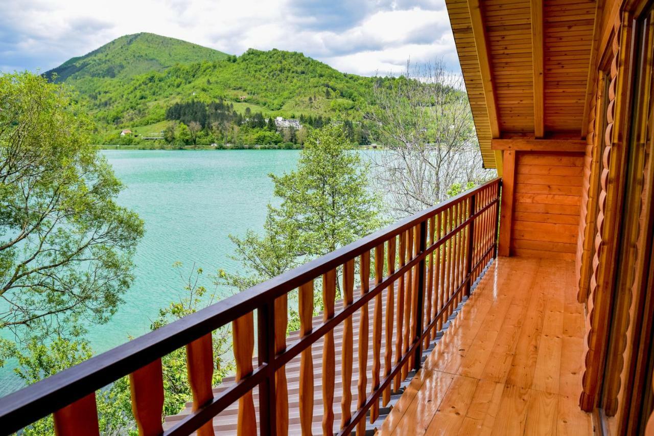 Forest Dream Lake House Jajce Eksteriør billede